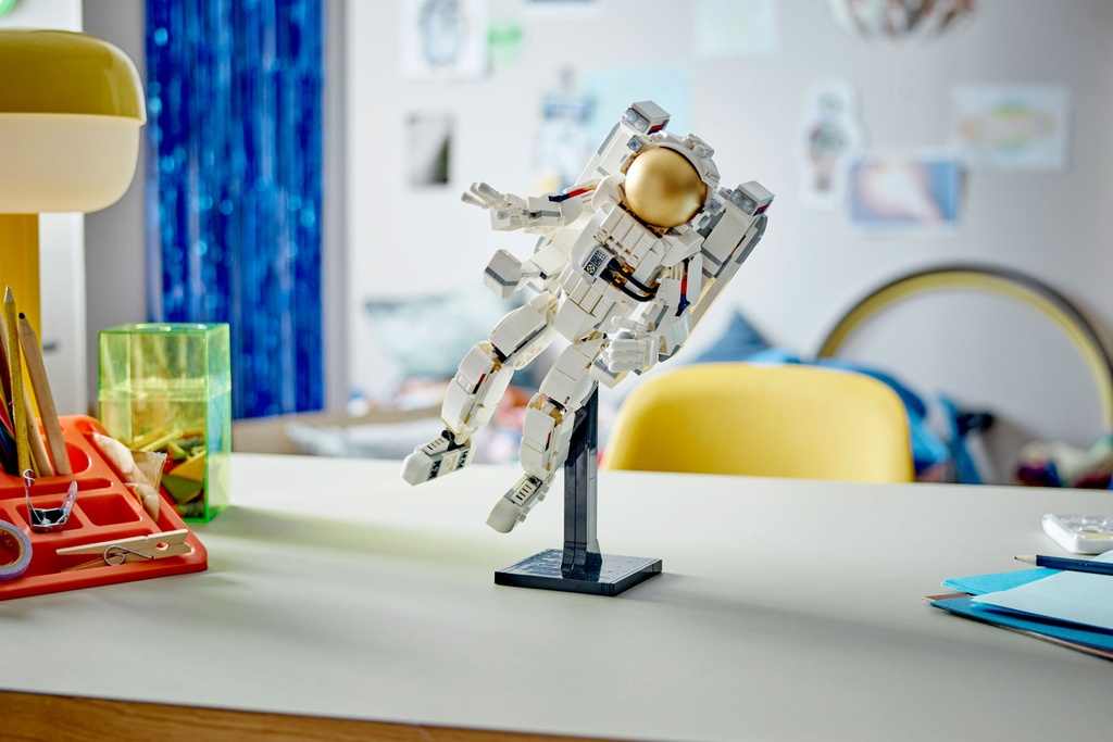 LEGO Creator 3-In-1 Space Astronaut