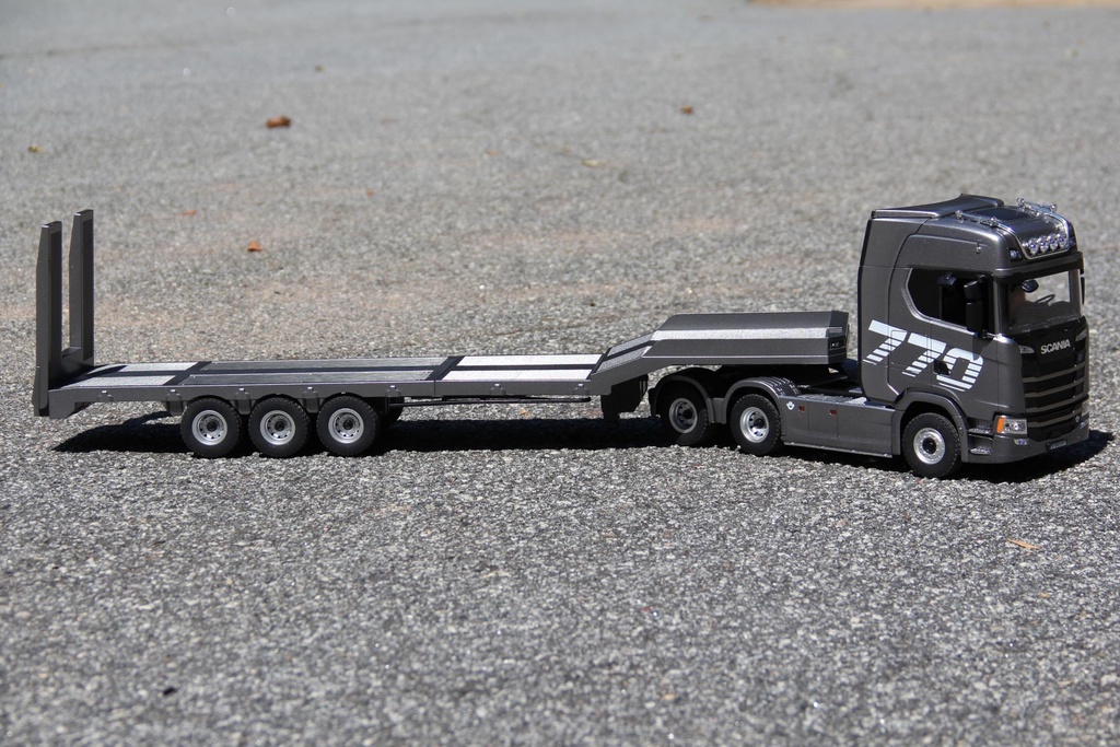 Huina 1/18 Scale Grey Platform Semi Trailer - RTR