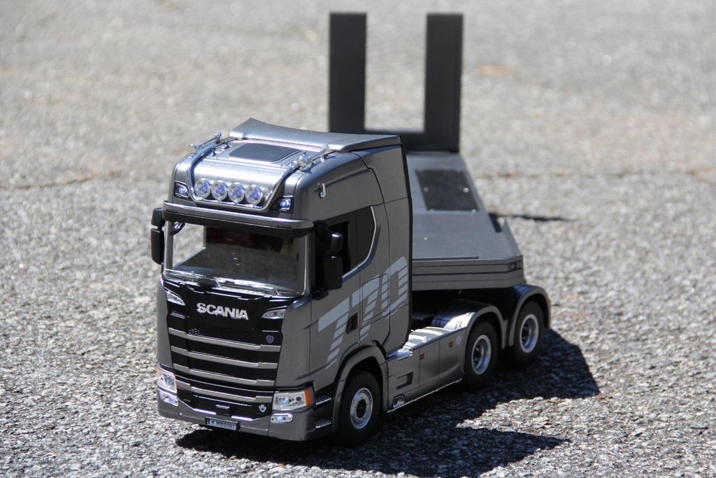 Huina 1/18 Scale Grey Platform Semi Trailer - RTR