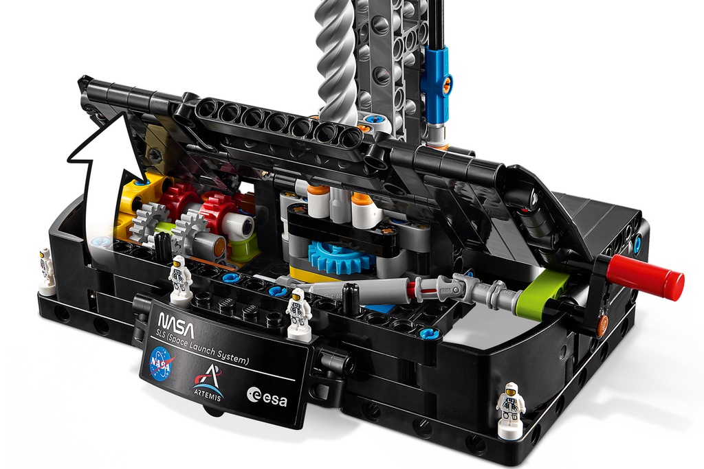 LEGO Technic NASA Artemis Space Launch System Rocket