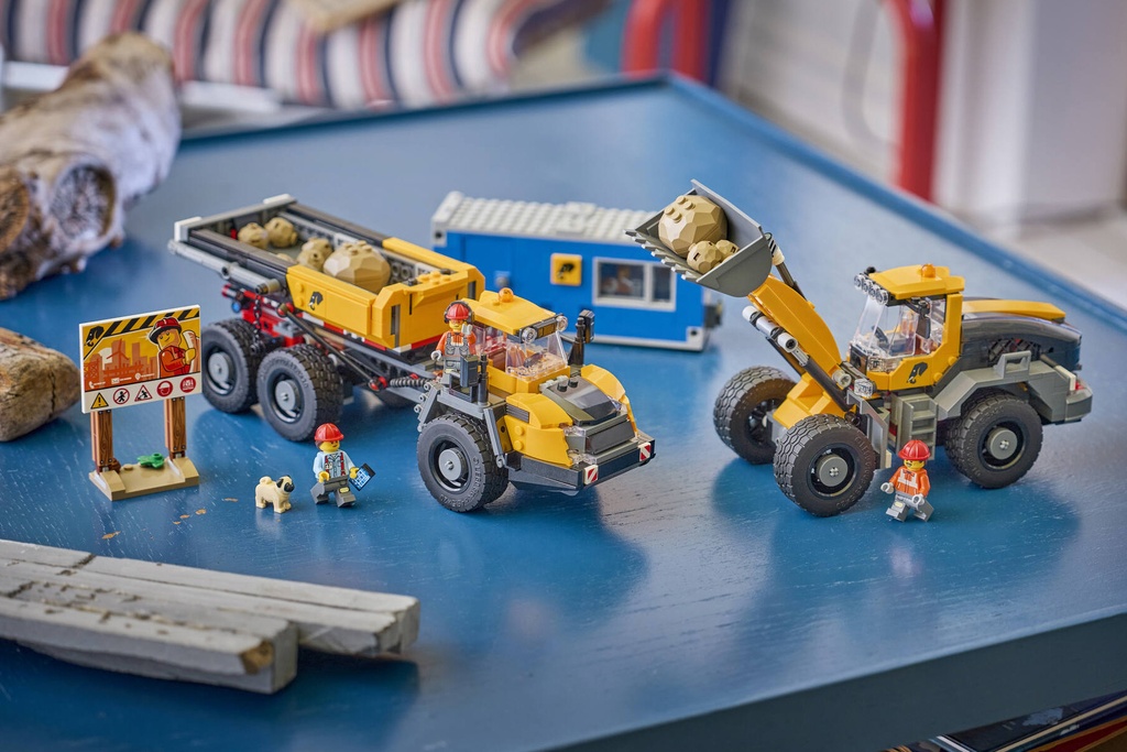 LEGO City Dump Truck & Front End Loader