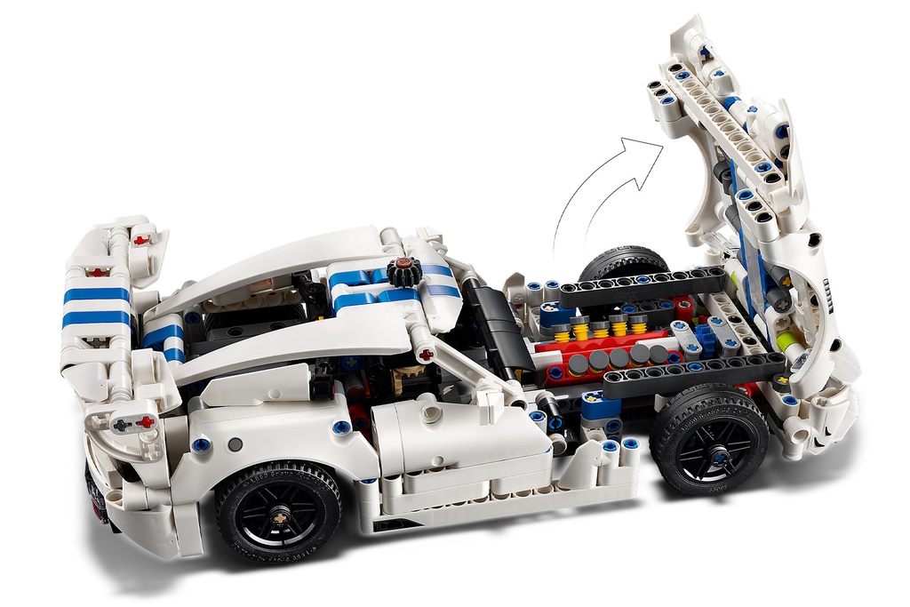 LEGO Technic Dodge Viper GTS-R Sports Car