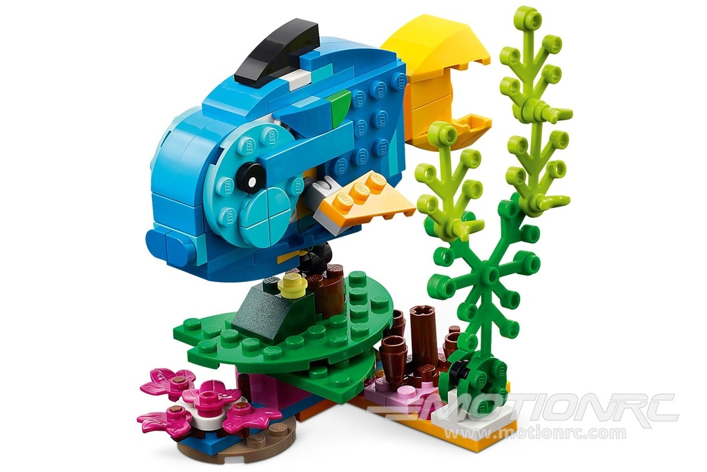 LEGO Creator 3-In-1 Exotic Parrot 31136