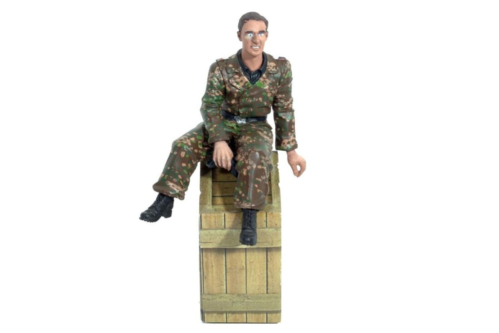 Torro 1/16 Scale Figure Radio Operator Sitting