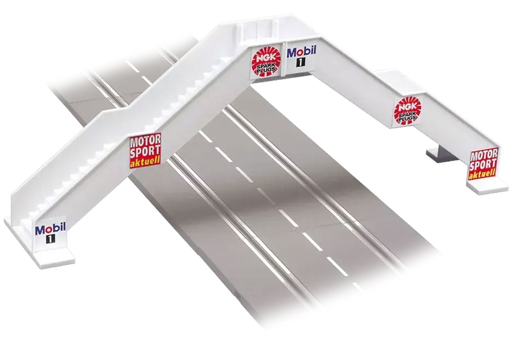 Carrera Pedestrian Footbridge
