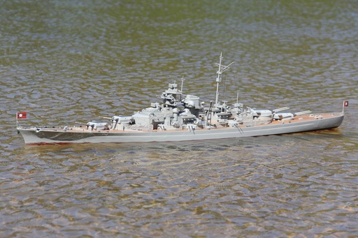 [BNC1002-003(OB2626)] Bancroft Bismarck 1/200 Scale 1250mm (49") German Battleship - RTR - (OPEN BOX)